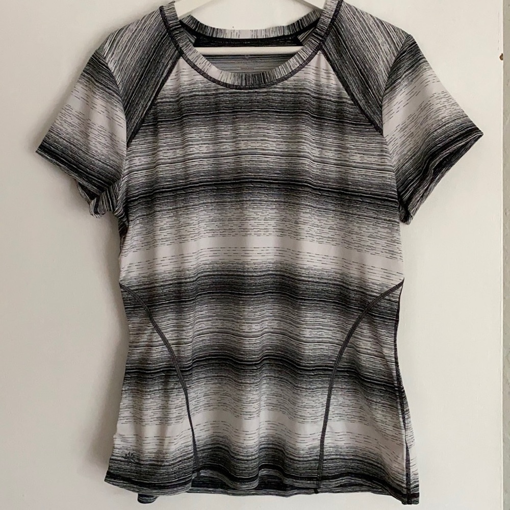 Athleta top